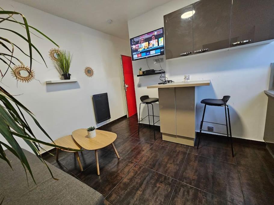 Appartement Proche Metro Paris Пантен Экстерьер фото